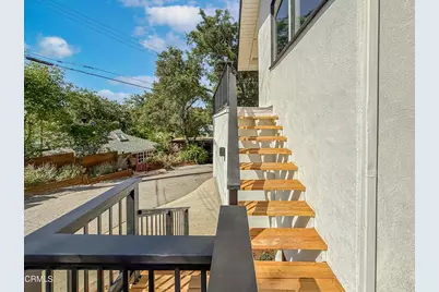 20930 Almazan Road, Woodland Hills, CA 91364 - Photo 46