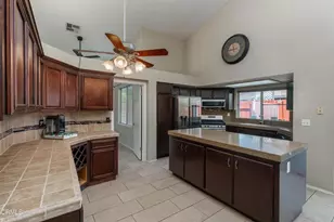 3700 Tracey Ct, Bakersfield, CA 93311 - Photo 4