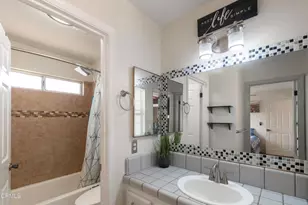 3700 Tracey Ct, Bakersfield, CA 93311 - Photo 22