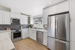 1220 Johnson Dr, Ventura, CA 93003 - Photo 8