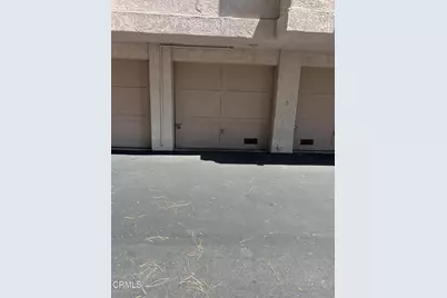 7135 Woodlake Avenue #D, Los Angeles, CA 91307 - Photo 22