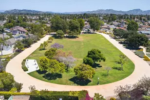 2725 Shalimar St, Camarillo, CA 93010 - Photo 2