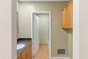 9051 Cedros Ave, Panorama City, CA 91402 - Photo 10