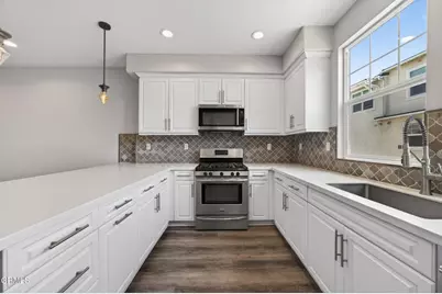 1952 Victoria Avenue, Oxnard, CA 93035 - Photo 26
