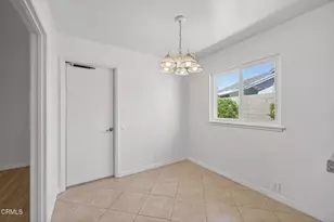1076 Beechwood St, Camarillo, CA 93010 - Photo 16