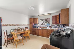 506 E Oak St, Ojai, CA 93023 - Photo 4