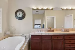 1315 Bayside Cir, Oxnard, CA 93035 - Photo 32