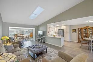 15109 Village 15, Camarillo, CA 93012 - Photo 4