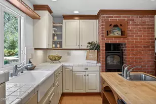 98 Howard Ave, Oak View, CA 93022 - Photo 16