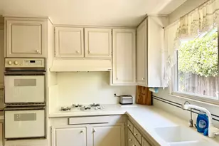 114 San Marino Ave, Ventura, CA 93003 - Photo 6