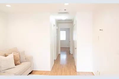 6727 Wordsworth Way, Ventura, CA 93003 - Photo 16