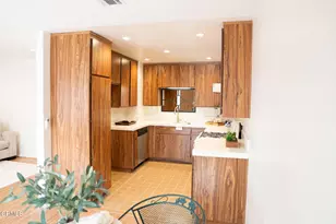 6727 Wordsworth Way, Ventura, CA 93003 - Photo 8