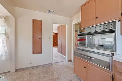 837 E Luray Street, Long Beach, CA 90807 - Photo 10