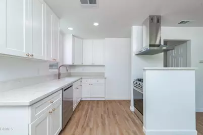 2907 Truxtun Avenue, Bakersfield, CA 93301 - Photo 4