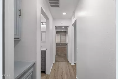 39107 Village 39, Camarillo, CA 93012 - Photo 14