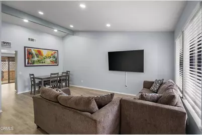 39107 Village 39, Camarillo, CA 93012 - Photo 4