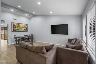 39107 Village 39, Camarillo, CA 93012 - Photo 4