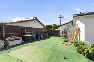 2377 Fitzgerald Rd, Simi Valley, CA 93065 - Photo 30