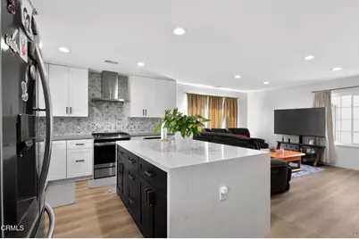2377 Fitzgerald Road, Simi Valley, CA 93065 - Photo 14