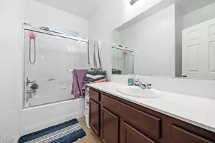 5501 Baja Dr, Bakersfield, CA 93307 - Photo 20