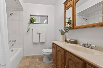 245 E Oak View Avenue, Oak View, CA 93022 - Photo 30