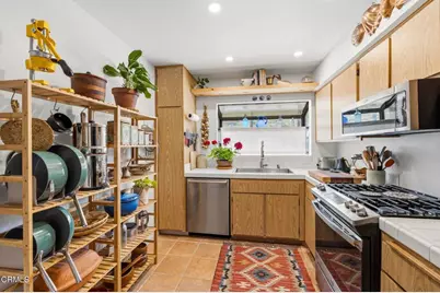 771 Seneca Street #D54, Ventura, CA 93001 - Photo 8