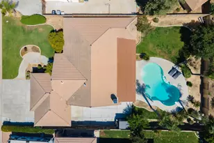 11123 Coachlight Ct, Bakersfield, CA 93312 - Photo 2