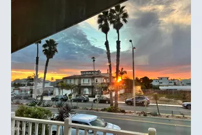 2827 Pierpont Boulevard, Ventura, CA 93001 - Photo 12