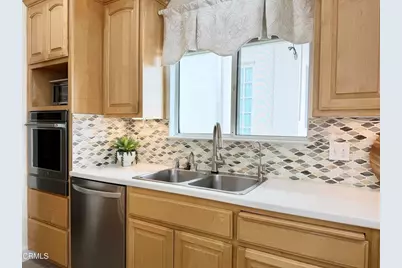 2827 Pierpont Boulevard, Ventura, CA 93001 - Photo 6
