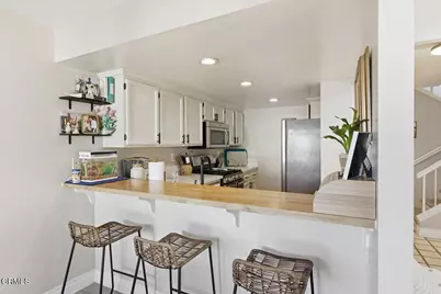 9813 Sweetwater Lane, Ventura, CA 93004 - Photo 6