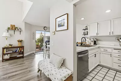 9813 Sweetwater Lane, Ventura, CA 93004 - Photo 8