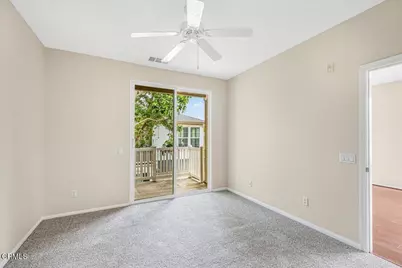 990 Holiday Avenue, Ventura, CA 93003 - Photo 16