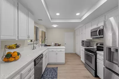 22218 Village 22, Camarillo, CA 93012 - Photo 18