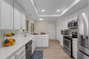 22218 Village 22, Camarillo, CA 93012 - Photo 18