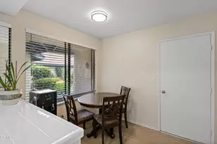 22218 Village 22, Camarillo, CA 93012 - Photo 20
