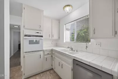 1335 Edgewood Way, Oxnard, CA 93030 - Photo 12