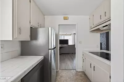 1335 Edgewood Way, Oxnard, CA 93030 - Photo 12