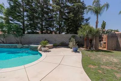 10009 Carbondale Street, Bakersfield, CA 93314 - Photo 34