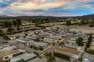 48 Via Lisboa, Camarillo, CA 93012 - Photo 22