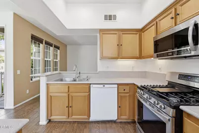 27030 Victoria Lane #73, Santa Clarita, CA 91351 - Photo 6