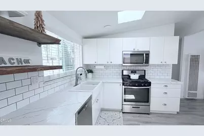 2263 Pierpont Boulevard, Ventura, CA 93001 - Photo 8
