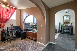 215 N 8th St, Santa Paula, CA 93060 - Photo 16