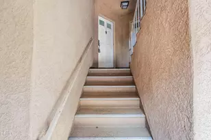 19830 Sandpiper Pl, Newhall, CA 91321 - Photo 2