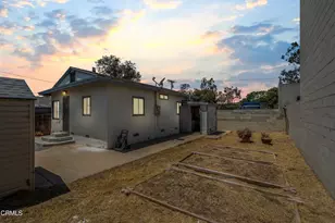 435 S Palm Ave, Santa Paula, CA 93060 - Photo 32