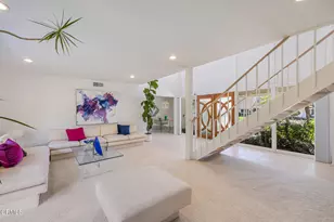 31817 Tynebourne Ct, Westlake Village, CA 91361 - Photo 10