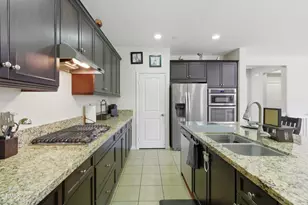5018 Gleaming Gem Way, Bakersfield, CA 93313 - Photo 2