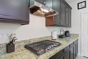 5018 Gleaming Gem Way, Bakersfield, CA 93313 - Photo 6