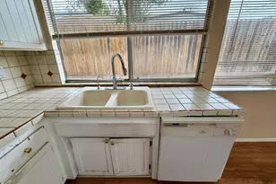 1034 Bradford Ave, Camarillo, CA 93010 - Photo 12