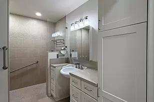 187 E Bowling Green, Port Hueneme, CA 93041 - Photo 22