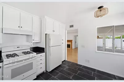 2559 Neptune Place, Port Hueneme, CA 93041 - Photo 12